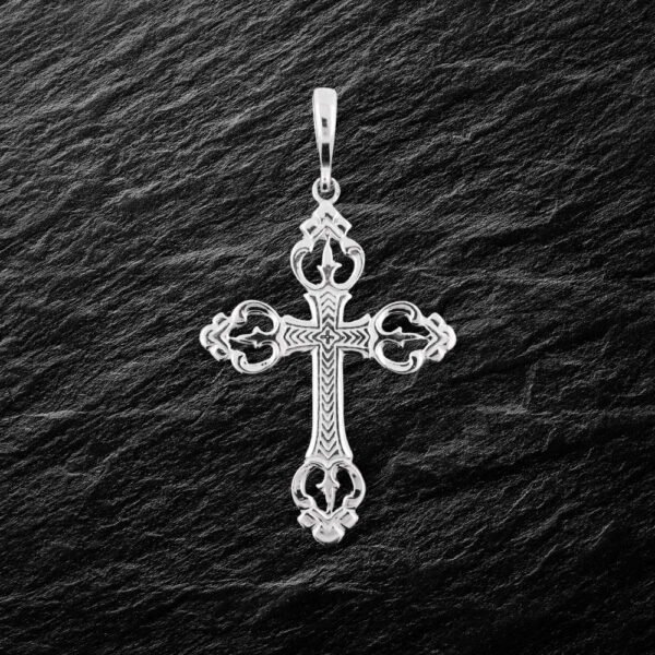 stříbrný šperk byzantský kříž