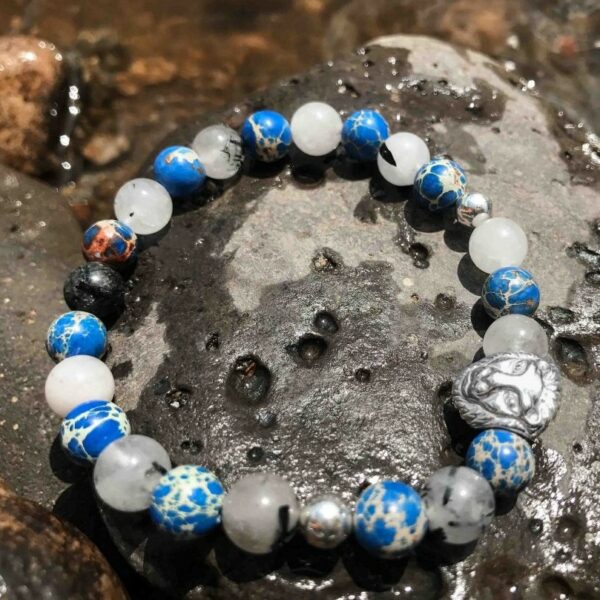 Blue Lion - Image 2